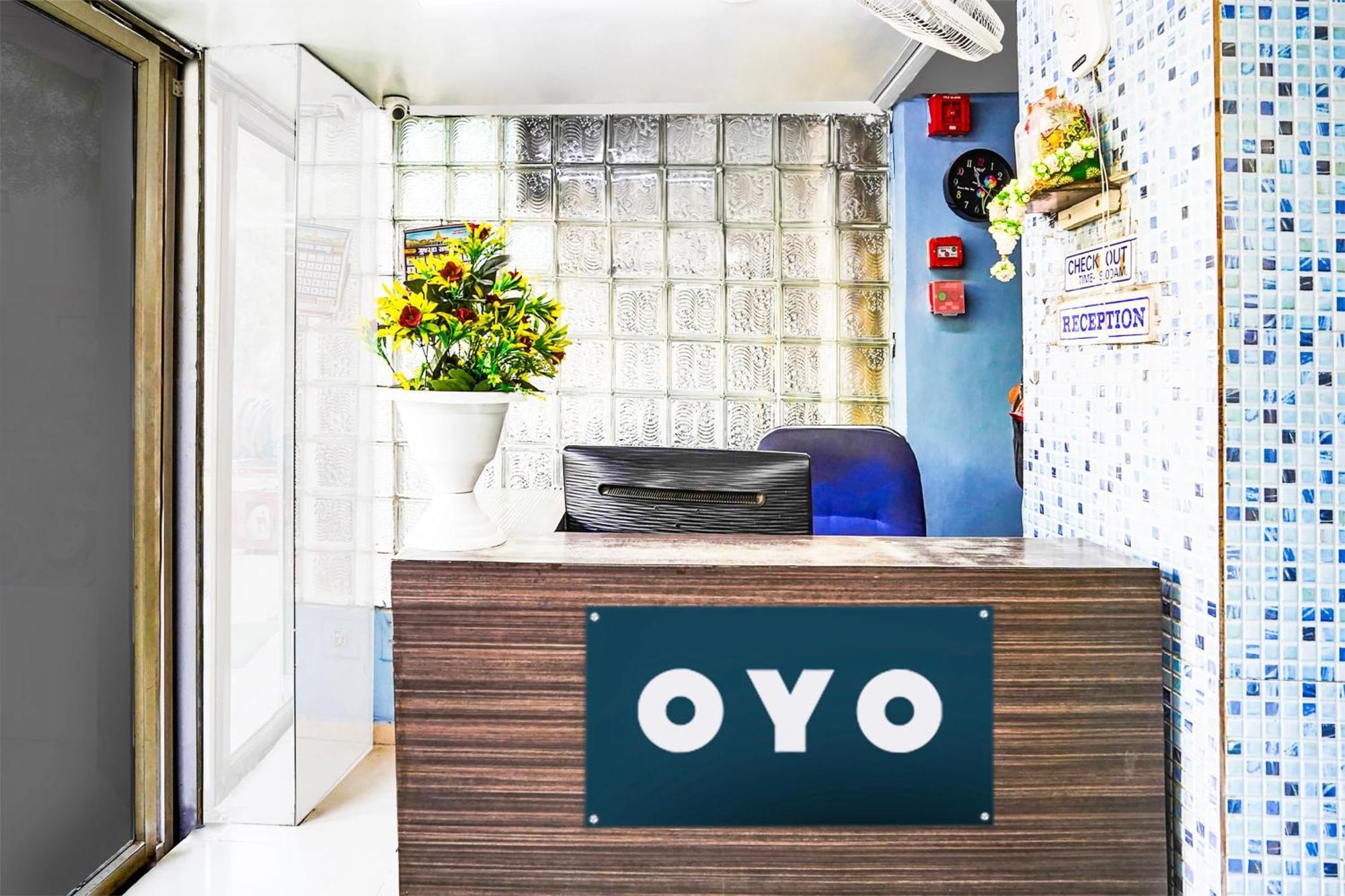 Hotel O Vibrant Residency Ahmedabad Bagian luar foto