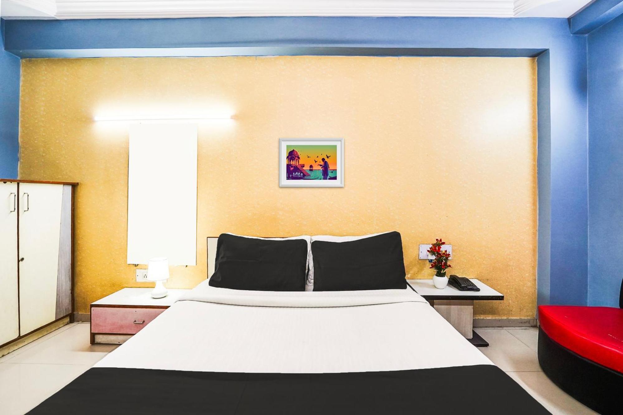 Hotel O Vibrant Residency Ahmedabad Bagian luar foto