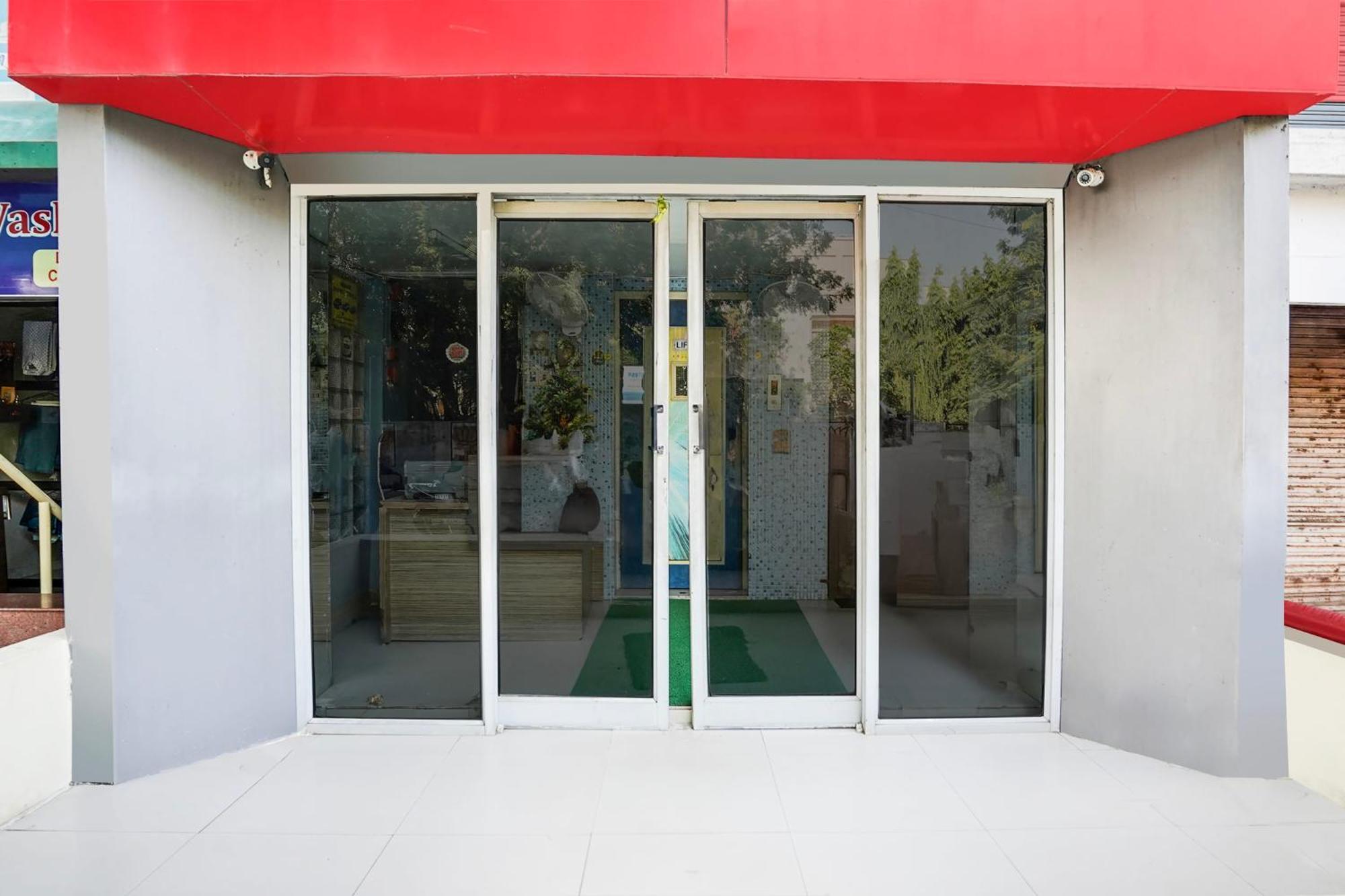 Hotel O Vibrant Residency Ahmedabad Bagian luar foto